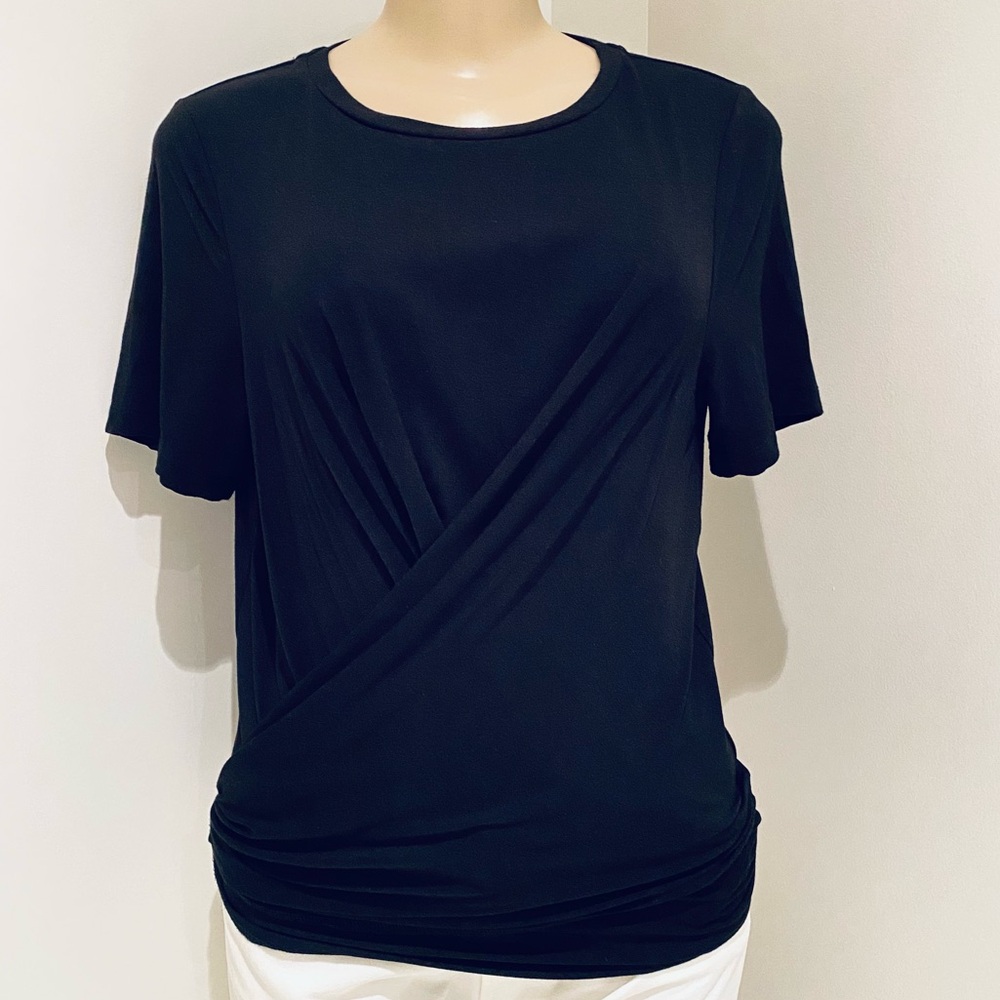 DONNA KARAN  BLACK BANDED WRAP TOP.